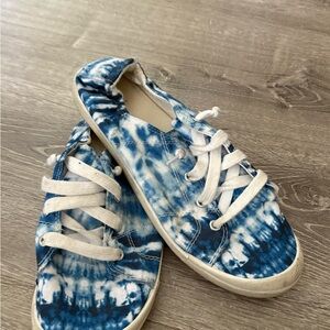 Time&Tru Blue Tie-Dye Casual Sneakers